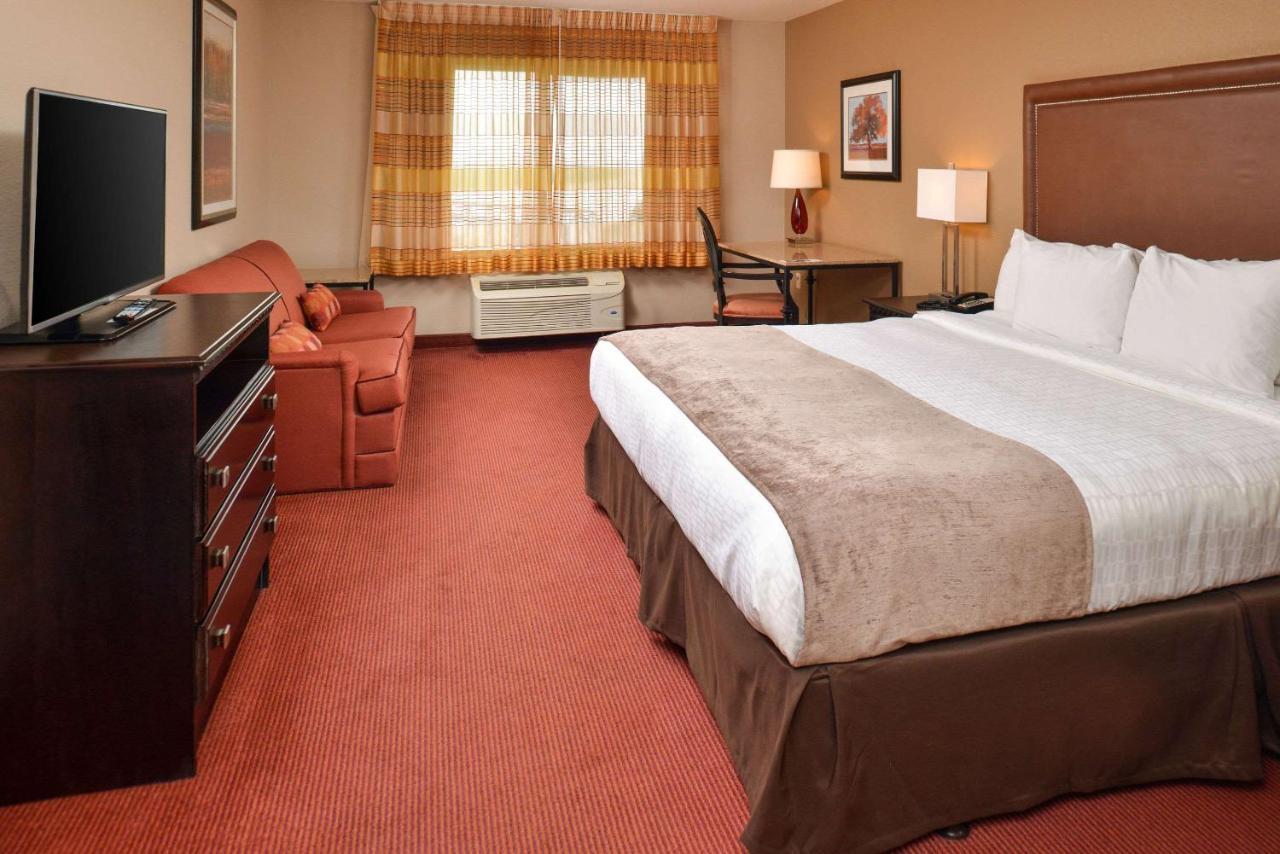 Hotel Vue, Ascend Hotel Collection Натчез Экстерьер фото