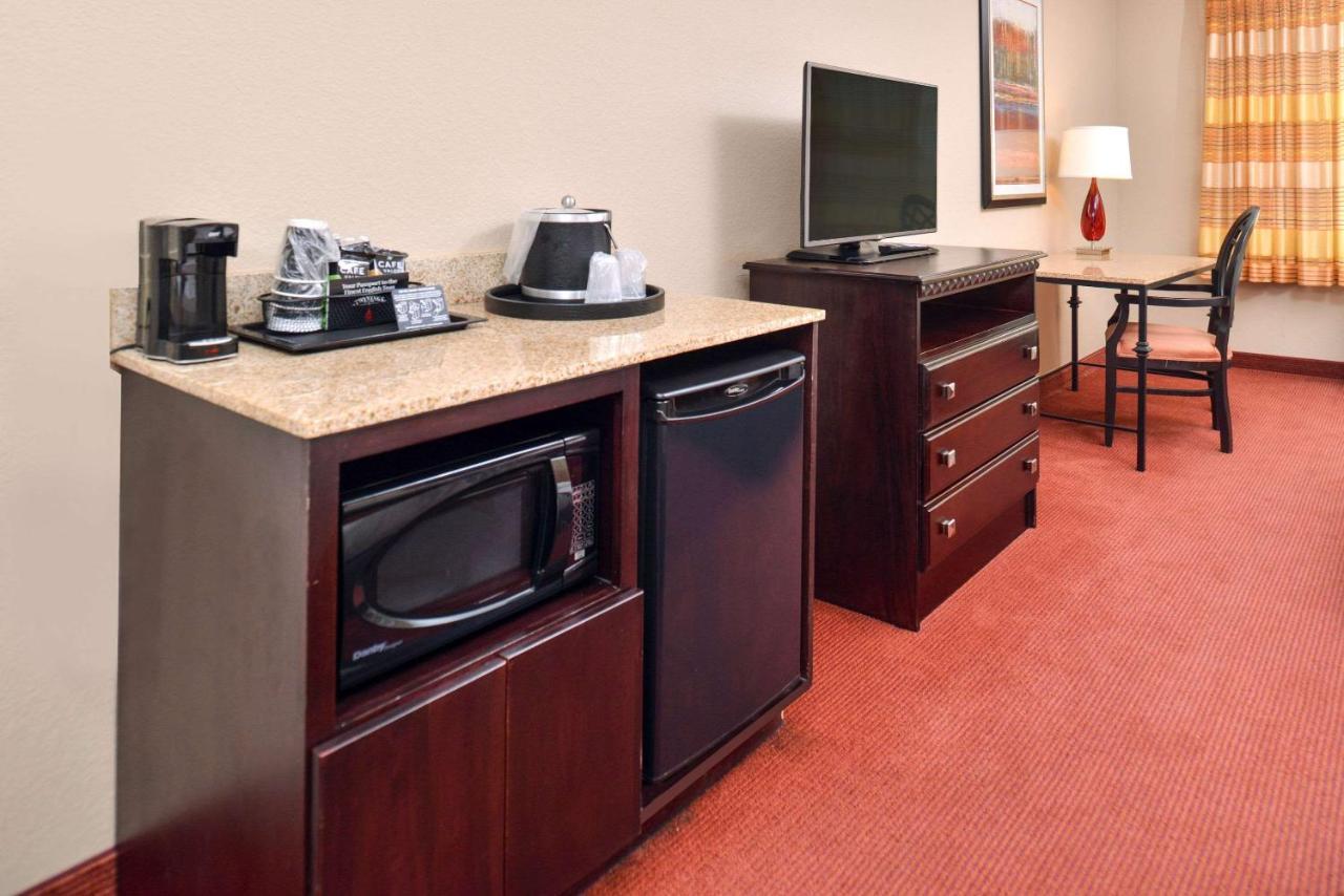 Hotel Vue, Ascend Hotel Collection Натчез Экстерьер фото